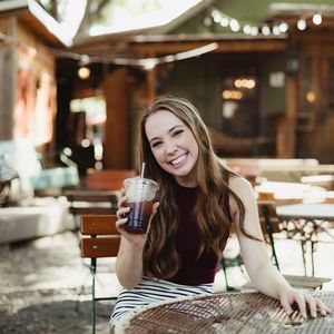 Meet your Posher, Caroline